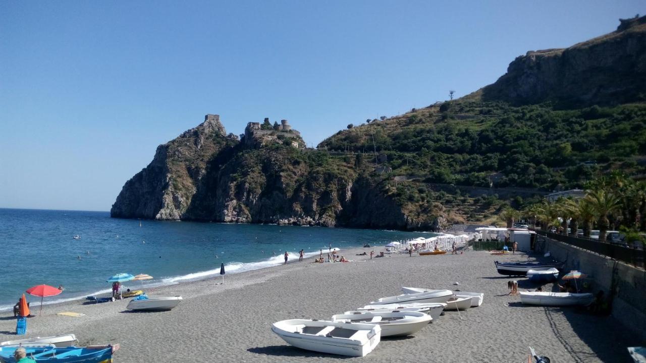 B&B Villa Carmen SantʼAlessio Siculo Exterior foto